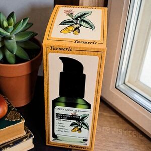 Green Clinicals™ Turmeric Skin Perfecting Face Oil – New in Box